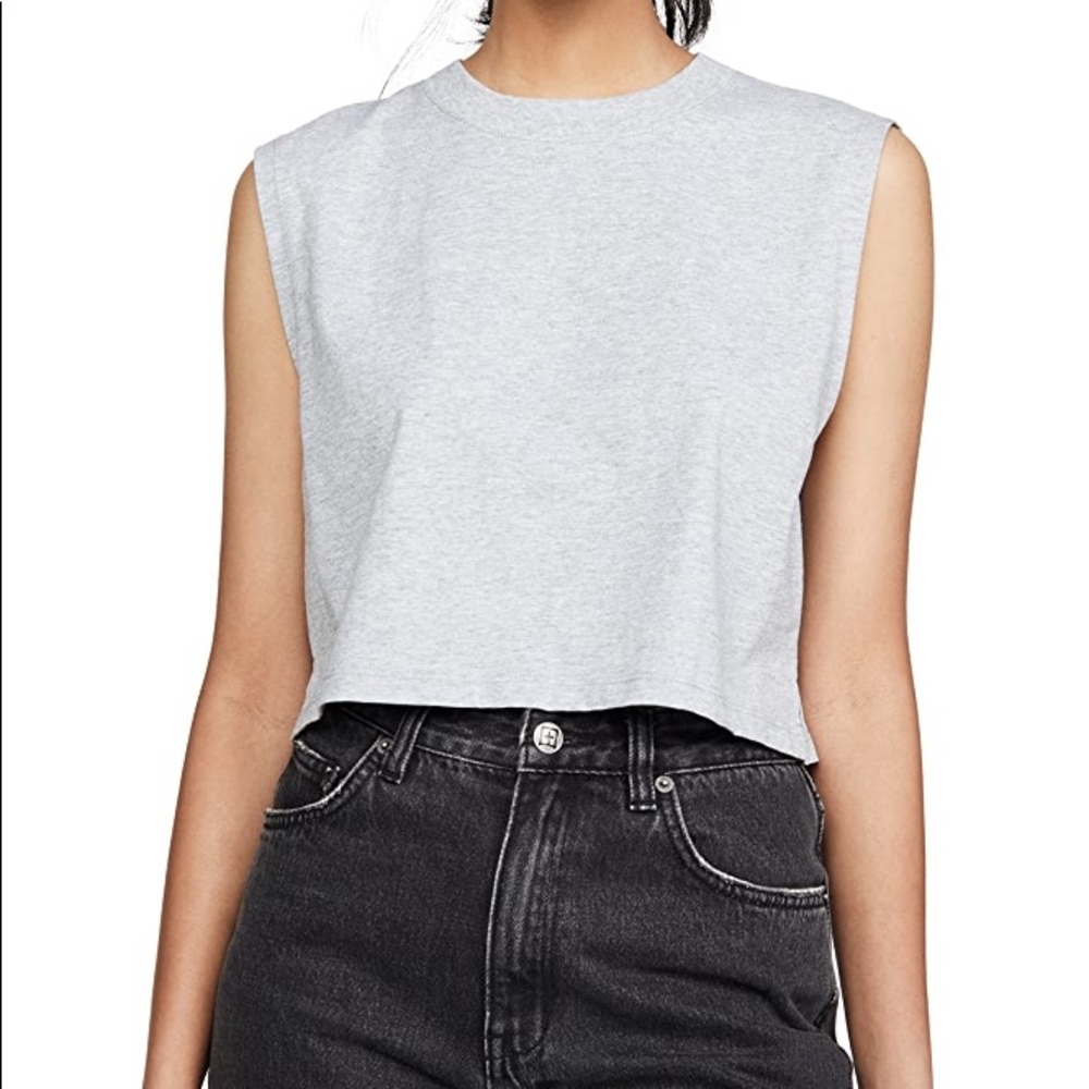 Xkarla The Sleeveless Crop in Grey
